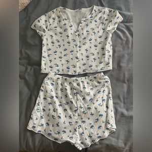 Verdusa Pajama Short Set (Size Medium but fits like small-medium)